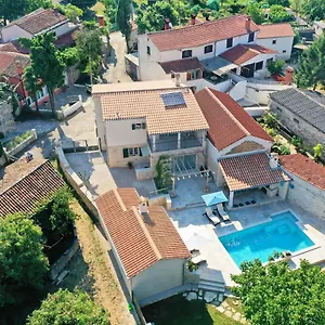 Casa Nuoneti By Rent Istria Ferienhaus Žminj